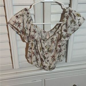 Xhilaration White Floral Puff Sleeve Blouse